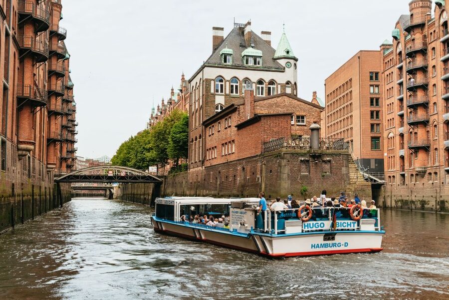 Hamburg: 2-Hour XXL Port of Hamburg Cruise Tour - FAQ
