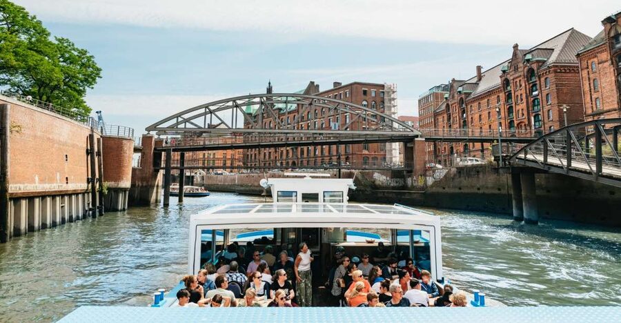 Hamburg: 2-Hour XXL Port of Hamburg Cruise Tour - From Fish Market to HafenCity: What Each Stop Teaches You