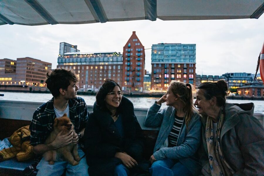 Hamburg: 90-Minute Evening Lights Harbor Cruise - Key things to know before you go