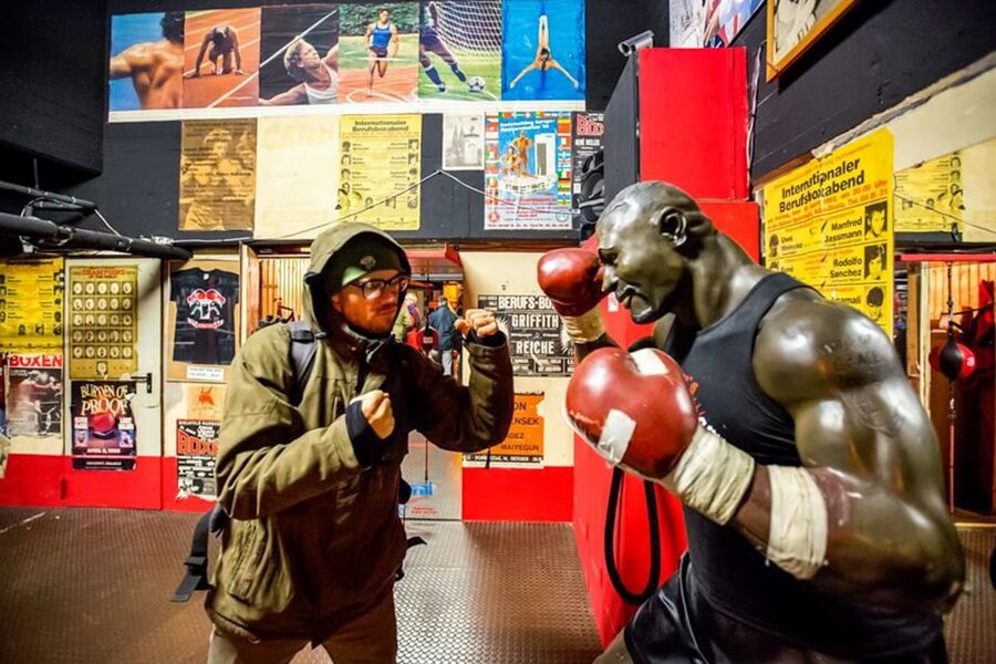 Hamburg: Adults Only Reeperbahn Tour - Price and what you actually get for $29