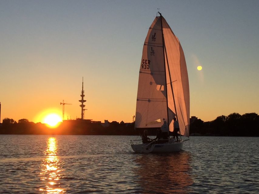 Hamburg: Alster River Sailboat Tour with Sundowner - Choosing the Right Boat: Große Freiheit or Hans Albers