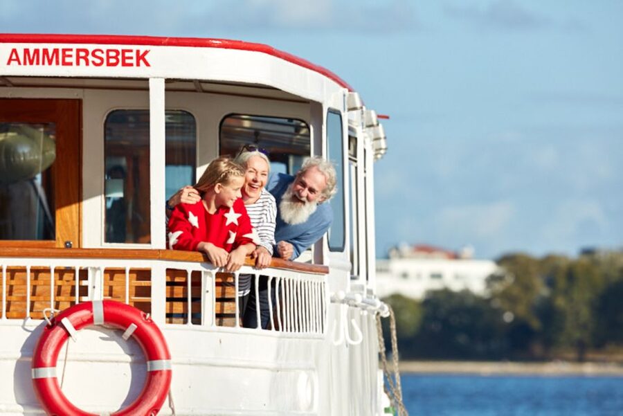 Hamburg: City Cruise on Alster Lake - Key things to know before you go