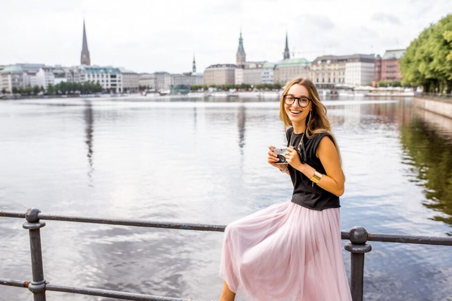 Hamburg City: Scavenger Hunt Self-Guided Tour - Planten un Blomen: Finishing With a Park-Style Reward