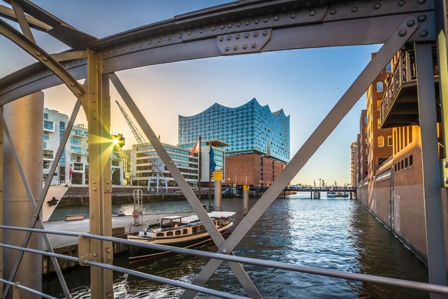 Hamburg Combi: 1,5h Evening Cruise & 2h Reeperbahn Tour - How the evening combo works, and how to pick your start time