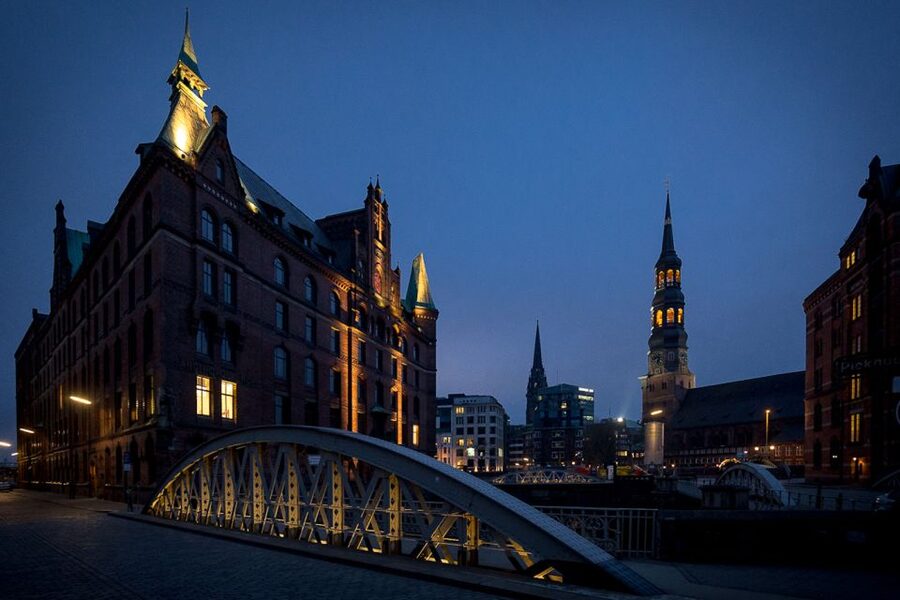Hamburg: Eerie Speicherstadt Tour - Why Night Turns Speicherstadt Into A Better Story