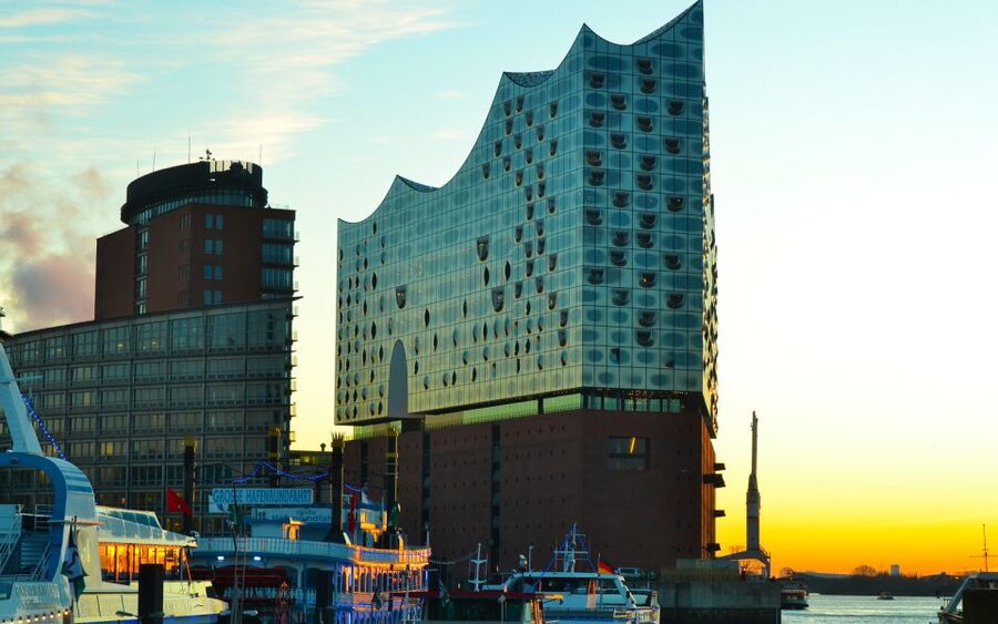 Hamburg: Elbphilharmonie Plaza, Highlights & Surroundings - First, Know What You Are Actually Getting