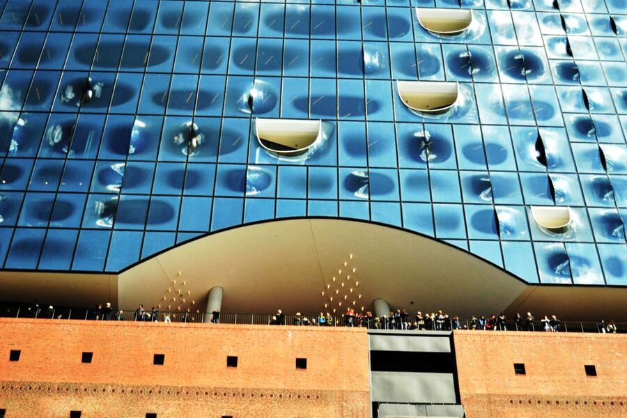 Hamburg: Elbphilharmonie Plaza, Highlights & Surroundings - Harbor Police Station No. 2: Small Stop, Big Context