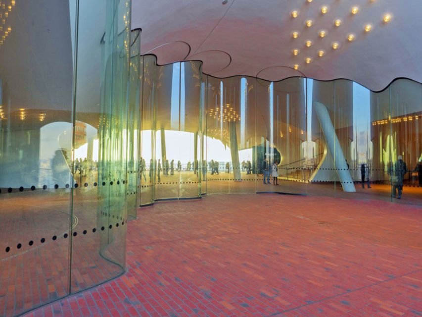 Hamburg: Elbphilharmonie Plaza, Highlights & Surroundings - Mahatma-Gandhi-Brücke: The Bridge as a Hamburg Clue