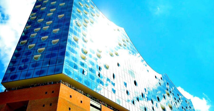 Hamburg: Elbphilharmonie Plaza, Highlights & Surroundings - Where You Meet at Kehrwieder 12 (and How Not to Miss Your Guide)