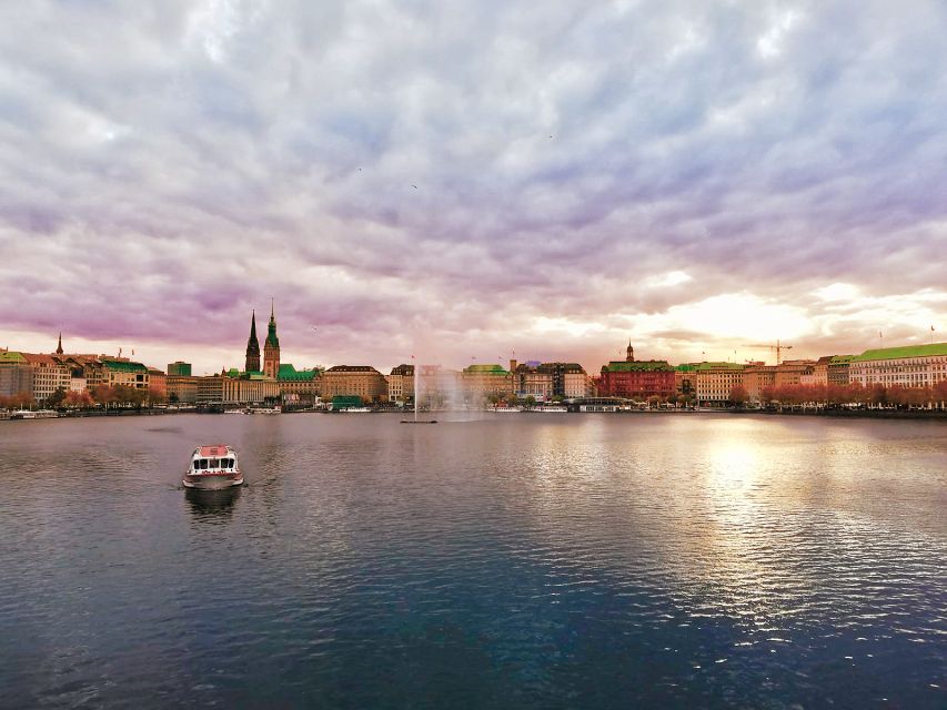 Hamburg: Guided Walking Tour in Danish - Price and value: is $280 for a group tour a good deal?
