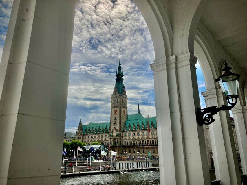 Hamburg: Guided Walking Tour in Danish - Starting at Swatch Jungfernstieg, then straight to Hamburg’s civic center