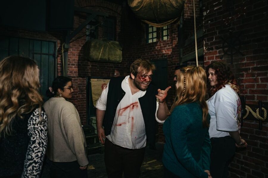 Hamburg: Hamburg Dungeon Admission Ticket - Hamburg Dungeon in Speicherstadt: a practical dark-history hour
