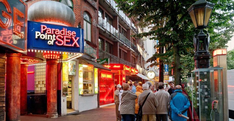 Hamburg: Historical Tour of the St. Pauli Sex Work District - The 2-Hour Walk: How the Story Unfolds on Foot