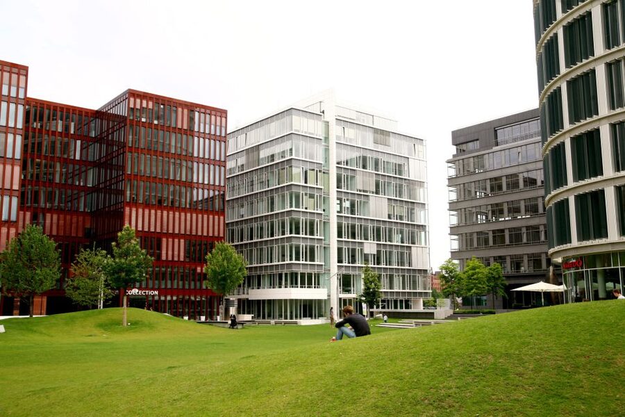 Hamburg: Hop-On Hop-Off Bus City Tour - Line F - City Hall, Jungfernstieg, and a shop stop that doesn’t feel forced