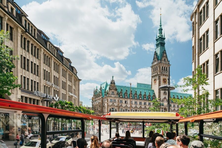 Hamburg: Hop-On Hop-Off Bus with Alster or Harbor Cruise - Your full sightseeing ride, stop by stop, and what each area is good for