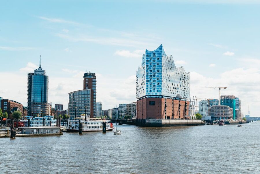 Hamburg: Hop-On Hop-Off Bus with Alster or Harbor Cruise - Timing tips to avoid the rushed feeling
