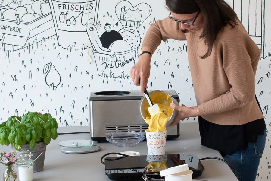 Hamburg: Ice-Cream Workshop - A sweet, hands-on start at Luicella’s Osterstraße