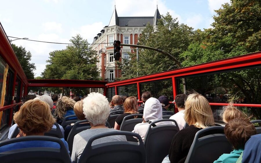 Hamburg: Line C Sightseeing Hop-On Hop-Off Bus Tour - The Hop-On Hop-Off Loop: How You Should Plan Your Time