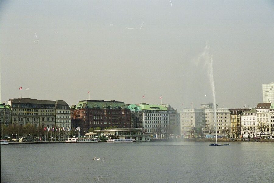 Hamburg: Line F Hop-On Hop-Off Bus and Boat Tour - Audio Guides, Languages, and the Rain-Test Reality
