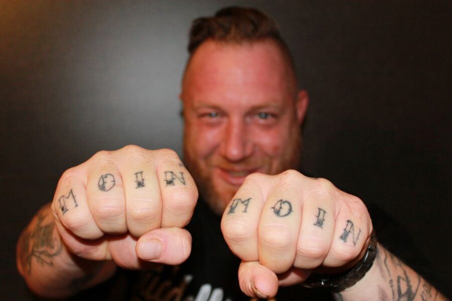 Hamburg: Olivia Jones Tour with Iconic Barker Fabian - Weather, timing, and the practical side of adult nightlife tours