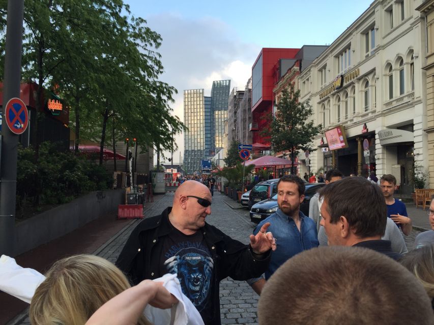 Hamburg: Original Kiez Tour in German with Eddy Kante - The Cafe Keese stop and Udo Lindenberg’s stardom story