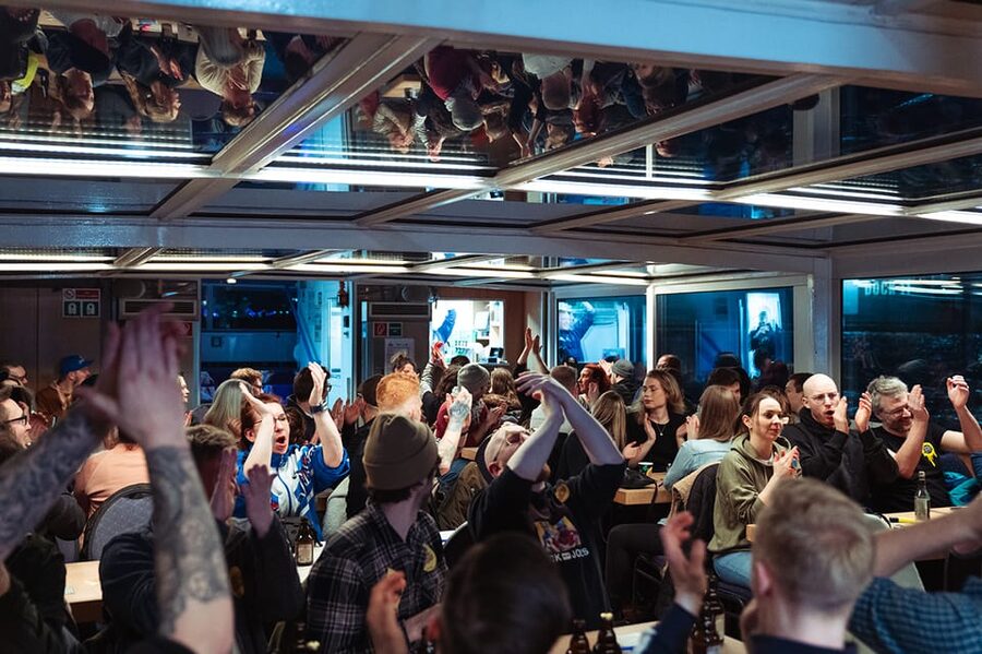 Hamburg: Party Bingo with the Bingo Gringos - Meeting Überseebrücke, Finding the Right Ship, Then Getting Set for Bingo