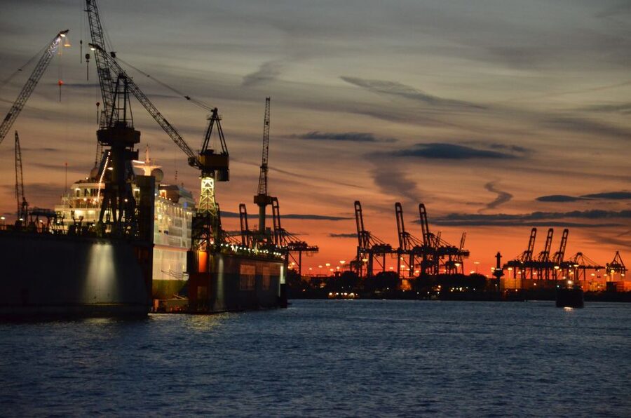 Hamburg: Private 3-Hour Guided Car Tour - Why a private car tour beats hopping stops in Hamburg
