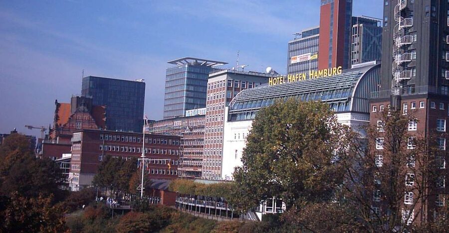 Hamburg: Private 75-Minute Tour of St. Pauli - Why St. Pauli is better with a human guide