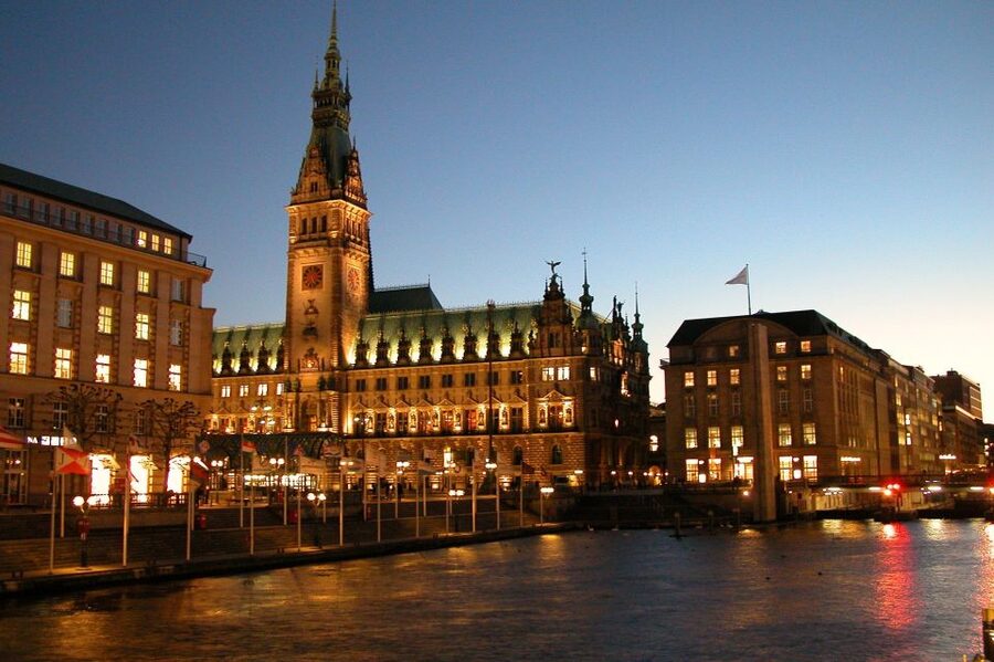 Hamburg Private Tour with a Local Guide - The neighborhood warm-up: orientation that saves you hours later