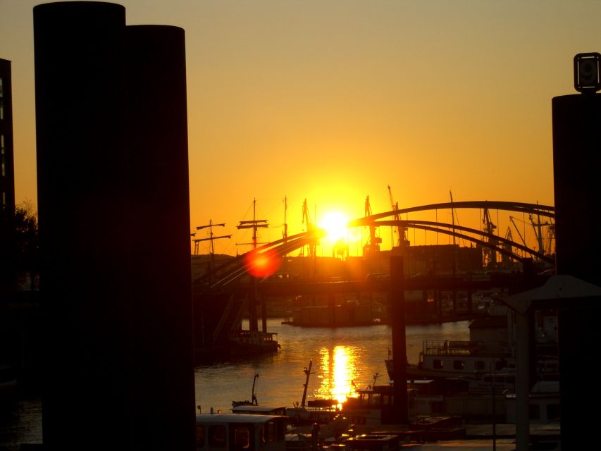 Hamburg: Private - Town Hall, Speicherstadt, Elbphilharmonie - HafenCity, A Modern City Plan That Explains Hamburg’s Next Chapter