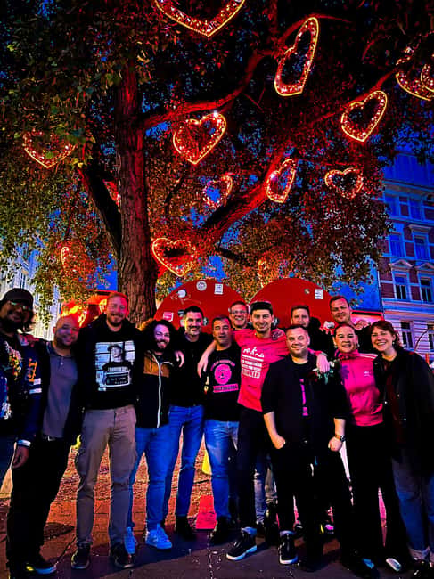 Hamburg: Pubcrawl & Nightlife Tour auf St.Pauli - Free shots, welcome drink, and the real value of the price