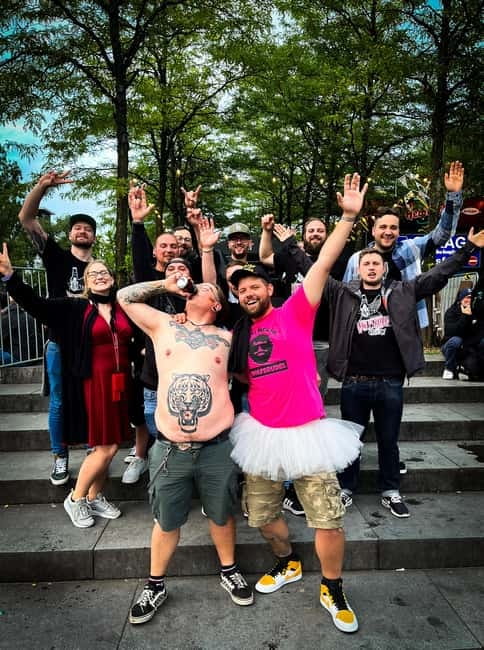 Hamburg: Pubcrawl & Nightlife Tour auf St.Pauli - What to bring, what to wear, and how to not miss the night