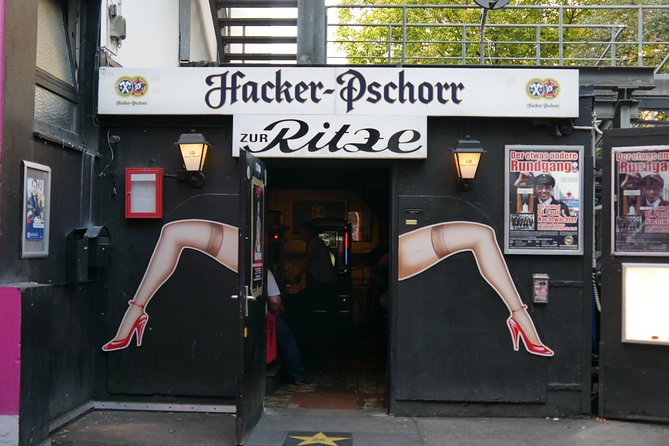 Hamburg Reeperbahn Small-Group Walking Tour - Key points at a glance