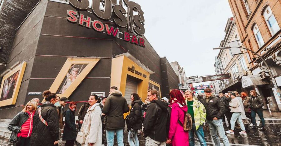 Hamburg: Reeperbahn & St Pauli Guided Tour with Kiez Insider - Why St. Pauli Feels Different When You Walk It With a Local Guide