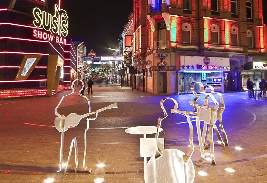 Hamburg: Reeperbahn Tour with English-Speaking Guide - Spielbudenplatz, Herbertstraße, and Hans-Albers-Platz: the story behind the street signs