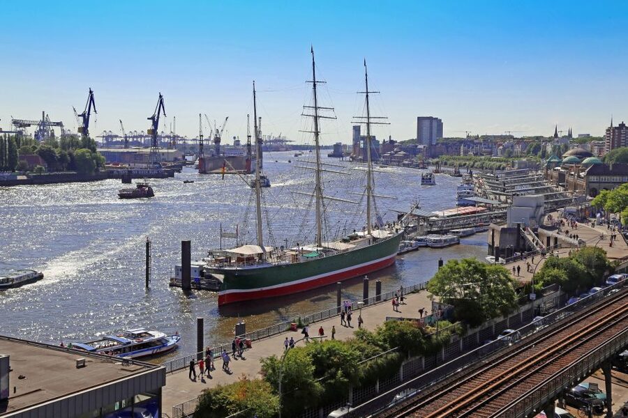 Hamburg: RICKMER RICKMERS Museum Entry Ticket - Making a 1-Day Visit Feel Effortless