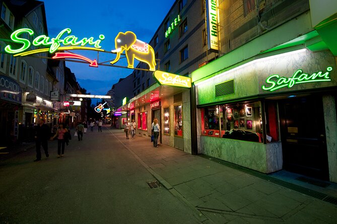 Hamburg: Safari tour in St. Pauli - St. Pauli safari at night, and why 2 hours is the sweet spot