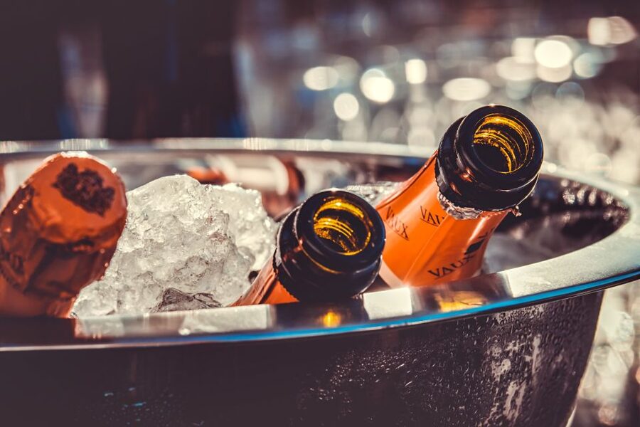 Hamburg: Saturday Night Boat Party - Key things I’d circle before you go