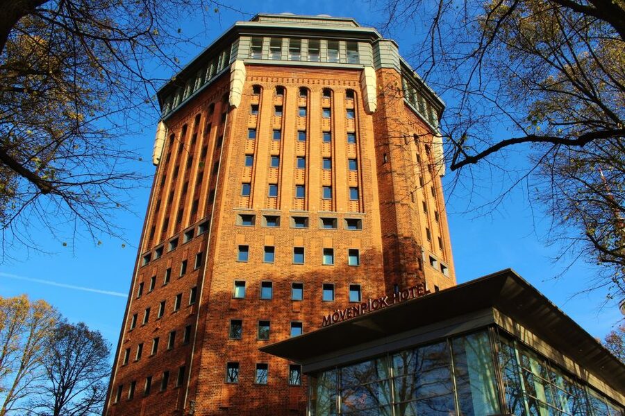 Hamburg: Schanzenviertel Culinary Tour - Following Carl Hagenbeck and the district’s modern myths