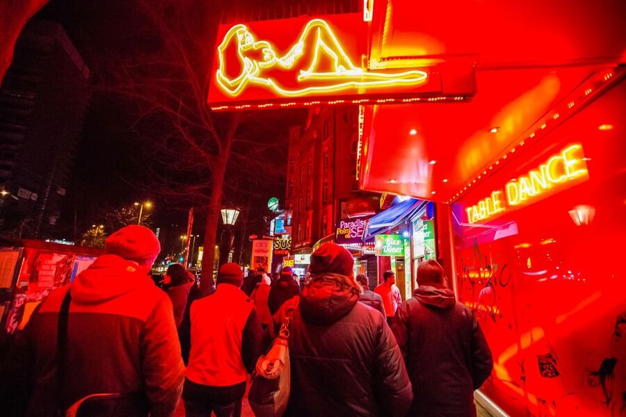 Hamburg: Sex and Crime in St. Pauli Tour for Ages 18+ - Key things to know before you go