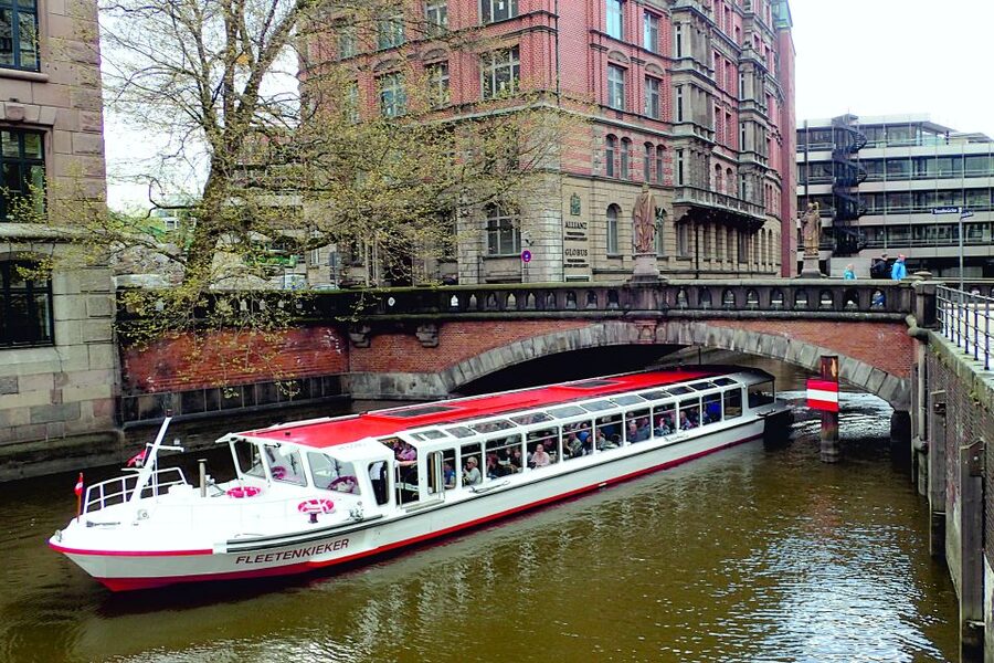 Hamburg: Sightseeing Cruise through the City's Waterways - From narrow channels to old bridges, how the route changes the viewpoint