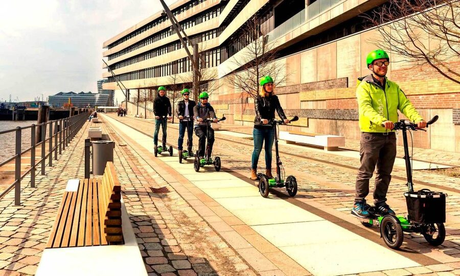 Hamburg: Sightseeing Tour with 'Scuddy' - Getting Started at Deichstraße 48-50 (and the Scuddy Setup)