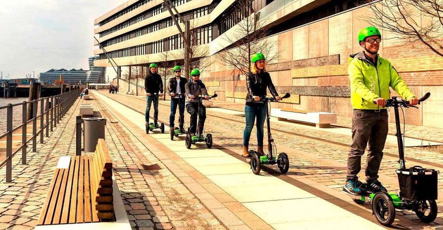 Hamburg: Sightseeing Tour with 'Scuddy' - HafenCity Canals and Lohsepark: Hamburg’s Green Lung by Water