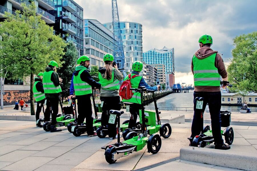Hamburg: Sightseeing Tour with 'Scuddy' - The Moving Suspension That Makes Sightseeing Feel Like a Ride