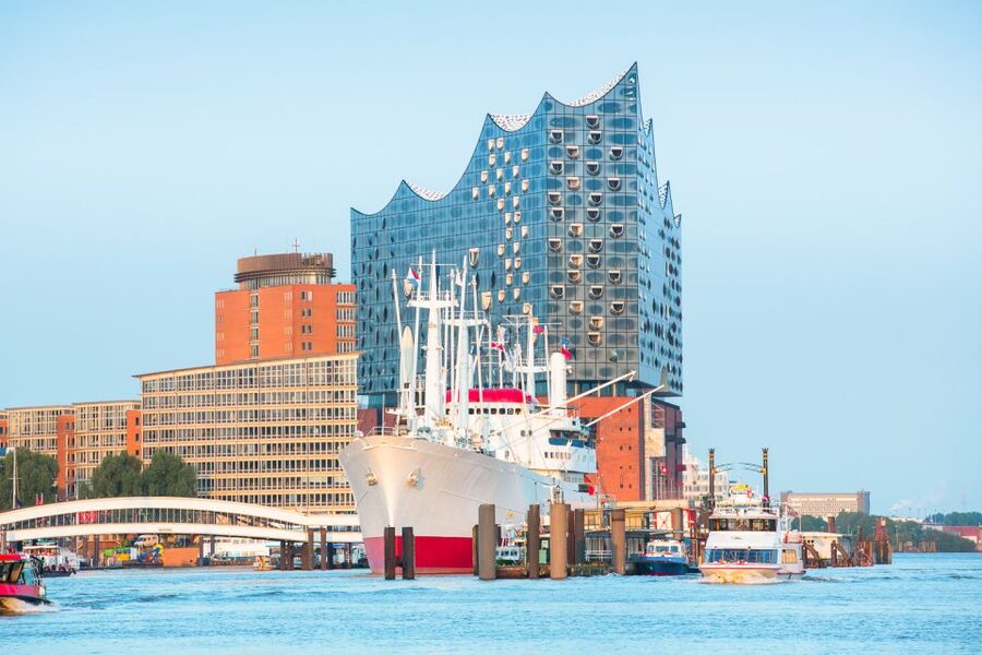 Hamburg: Speicherstadt and HafenCity Tour - Getting Oriented at Sandtorkai 74