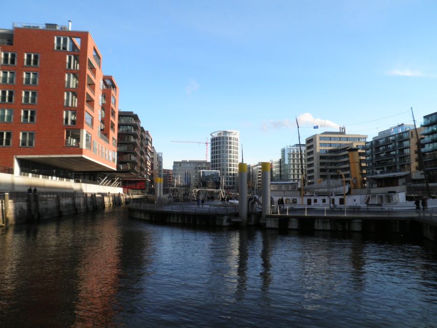 Hamburg: Speicherstadt & HafenCity 2-Hour Walking Tour - Deichstraße and the 17th Century Houses That Set the Scene