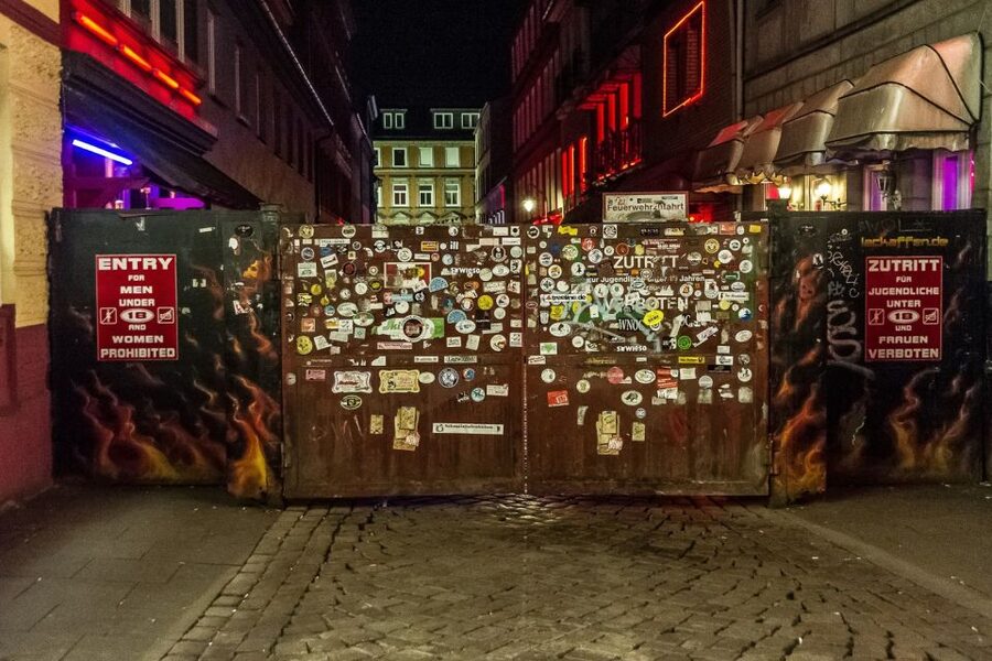 Hamburg: St. Pauli Highlights Guided Tour with Beer for 18+ - Where the Beatles Fit In (and Why It’s More Than Trivia)