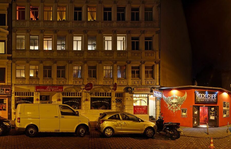 Hamburg: St. Pauli Tour of the Reeperbahn - The Included Schnapps and Pub Drink: More Than a Freebie