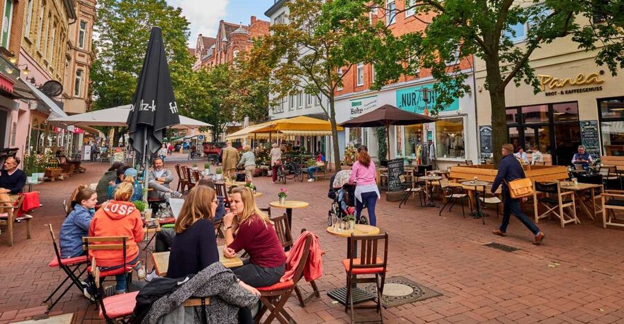 Hannover: Culinary walking tour district List/Oststadt - Starting at Lister Platz and following the Lister Mile