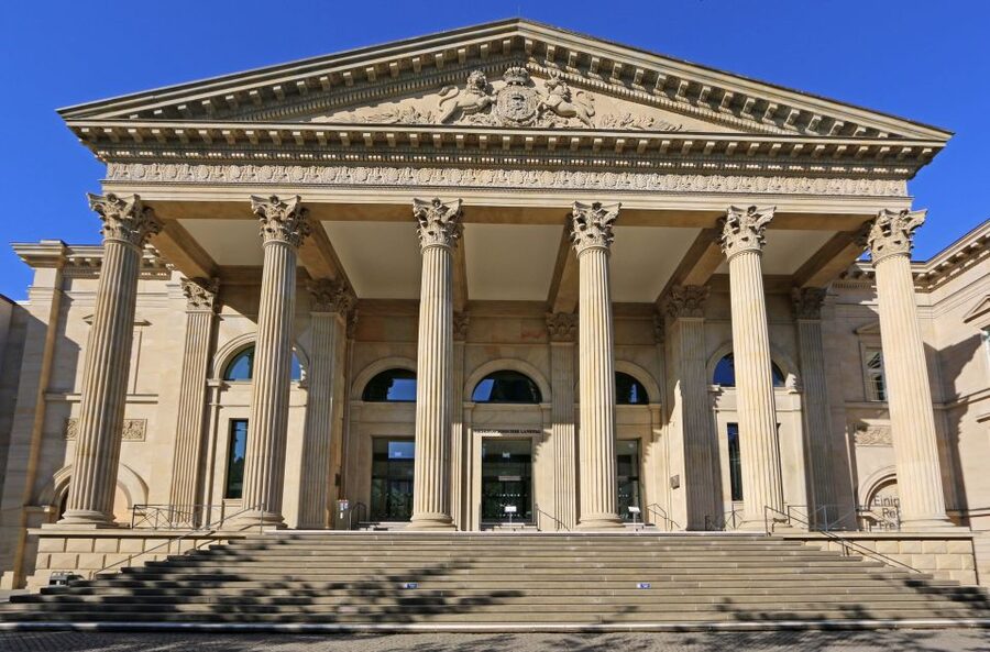 Hannover: Guided Old Town Walking Tour - Practical tips to get the most out of the Old Town loop